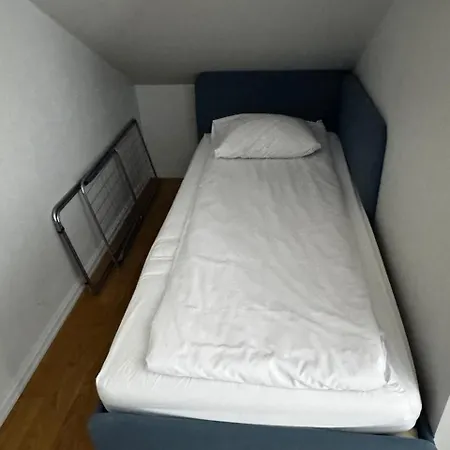아파트 Modern Next To Old Town