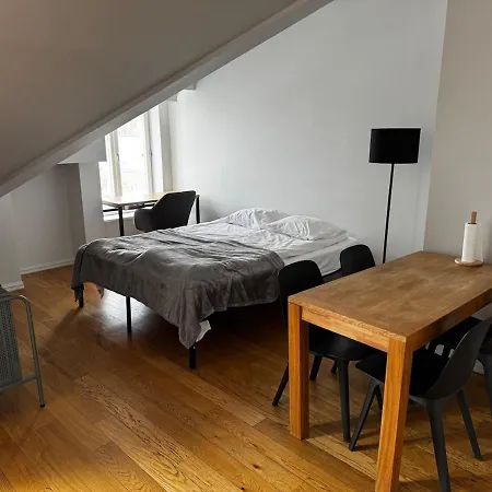 Apartment Modern Next To Old Town